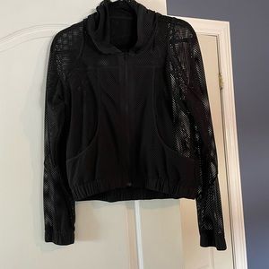 Lululemon mesh on mesh jacket size 4